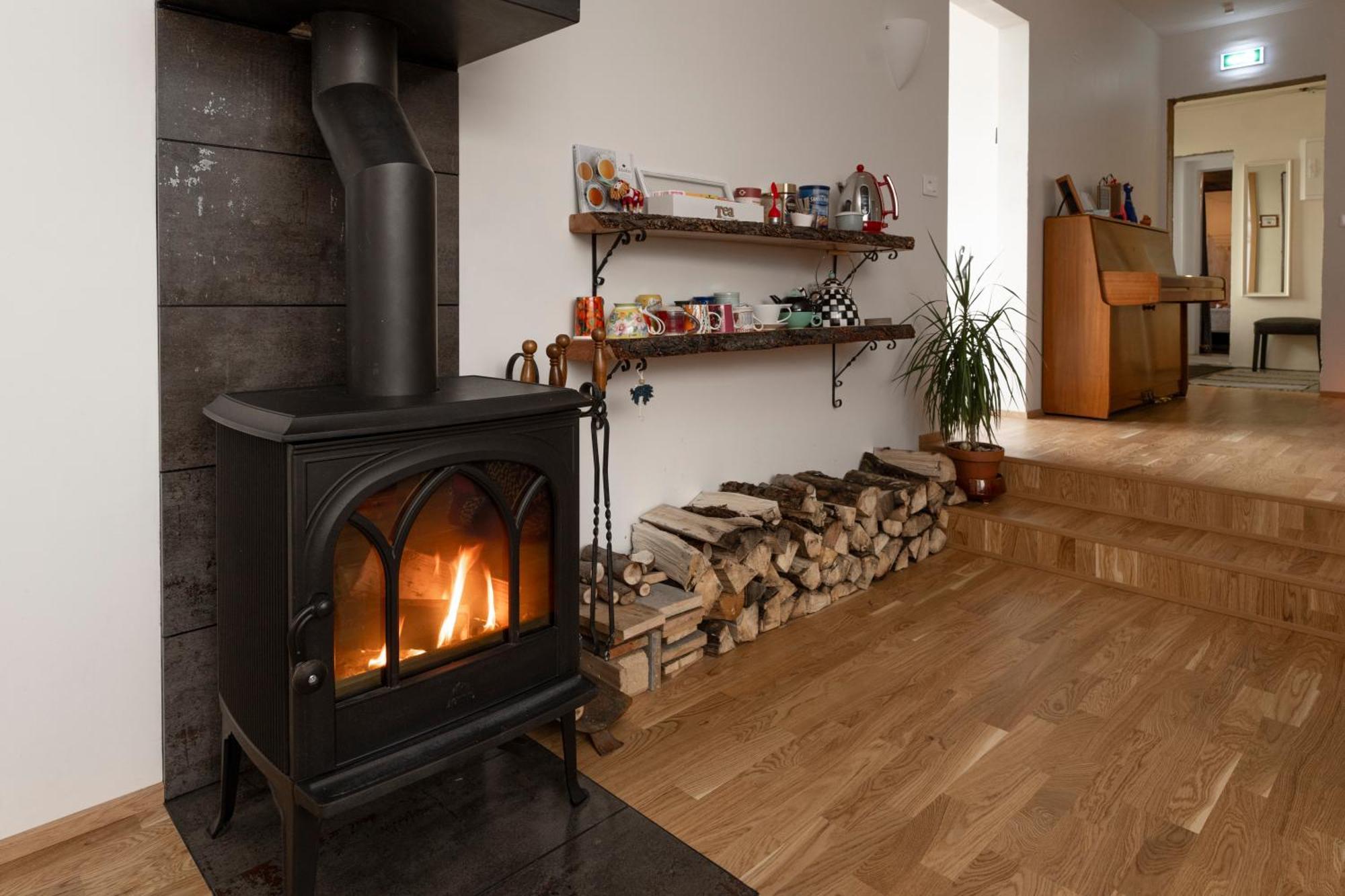 Tunfifill Guesthouse - Free Hot Tub And Sauna, Cozy And Quiet Hvammstangi Bagian luar foto